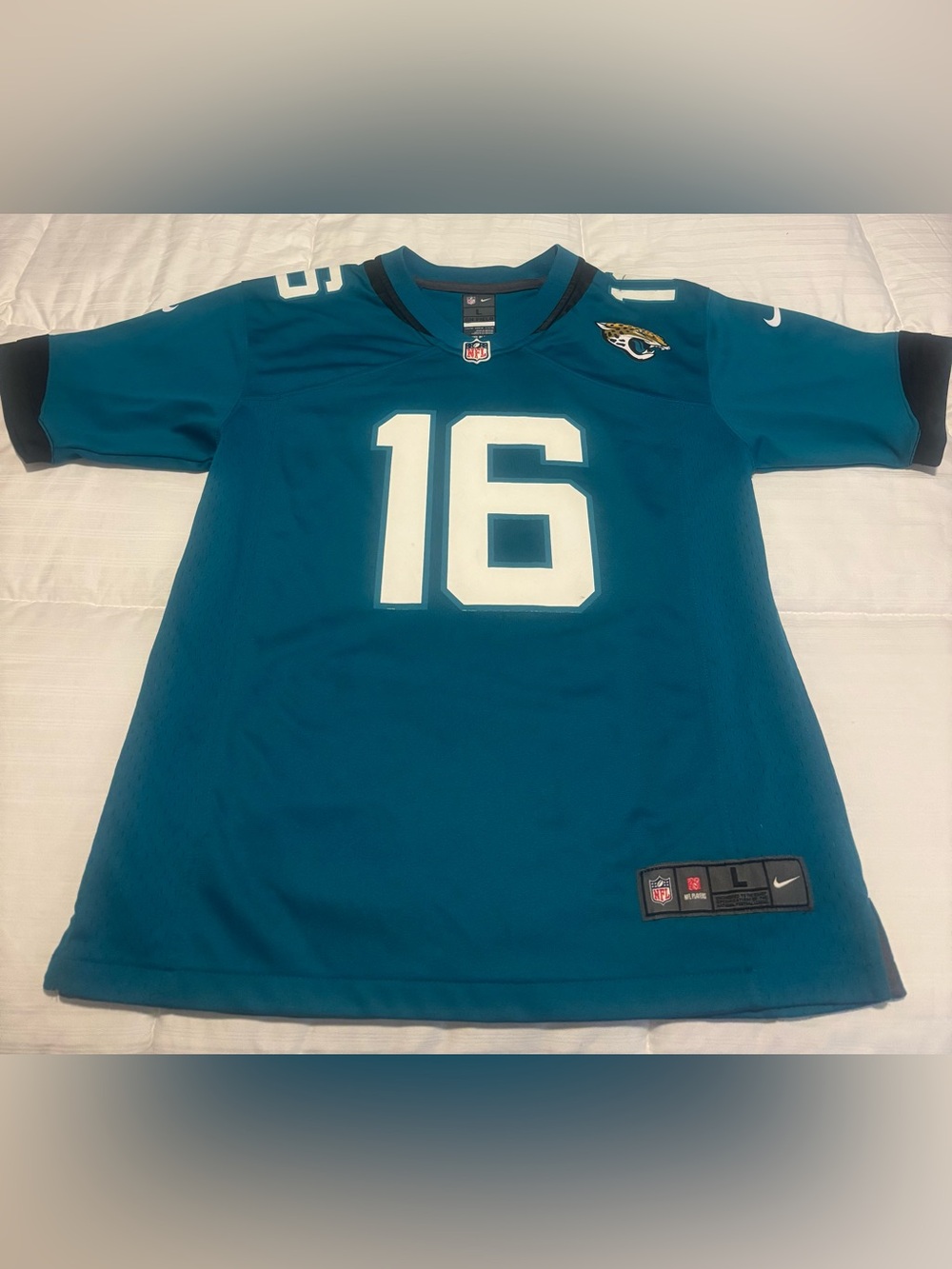 Trevor Lawrence #16 Jacksonville Jaguars Nike On Field NFL Jersey Large (14-16)